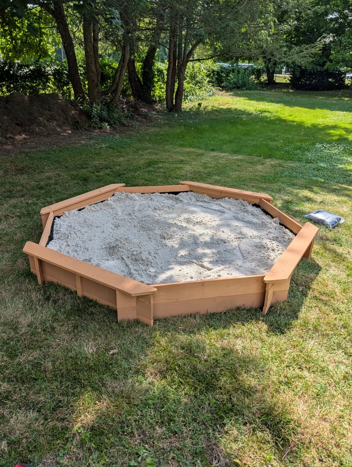 Best Choice Products Large Outdoor Octagon Wooden Sand Box for Kids, Sandbox with Cover, 4 Reinforced Benches Support up to 220 lbs Each, Bottom Liner for Drainage - Brown customer photo 2