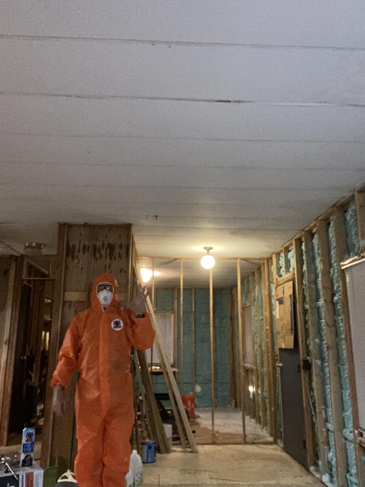 BEEST FullStop Spray Foam Insulation Kit - 240 Board ft/sq.ft. Fire Rated Spray Insulation Foam for Walls & Attics with Thermal & Soundproofing - Includes 12x Cans, 1 Cleaner, Pro X Gun, Safety Gear customer photo 1