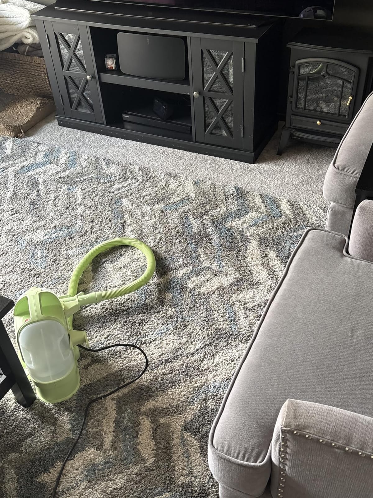 BISSELL Little Green Mini Portable Carpet Cleaner, 4075 | HydroRinse self-cleaning tool; 4-in. tough stain tool; upholstery & car detailing; Tea Green customer photo 2