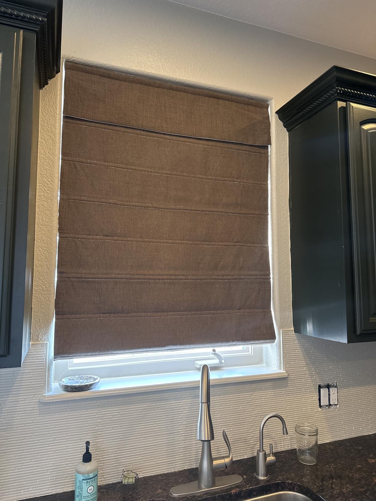 Cordless Bamboo Roman Shades for Windows with Borders, Natural Woven Wood Shades with 6 Inches High Valance, Custom Light Filtering Room Darkening Window Blinds for Doors, Windows, Natural Color customer photo 1
