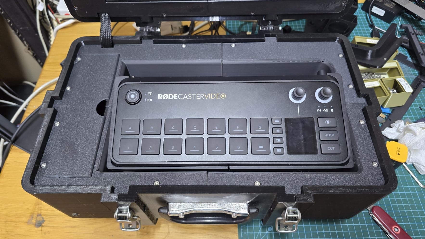 RØDE RØDECaster Video - Professional Video Switcher and Audio Interface - Multi-Camera, 6 x Video Inputs (HDMI and USB), 1080p60, Multi-Source Scenes customer photo 2