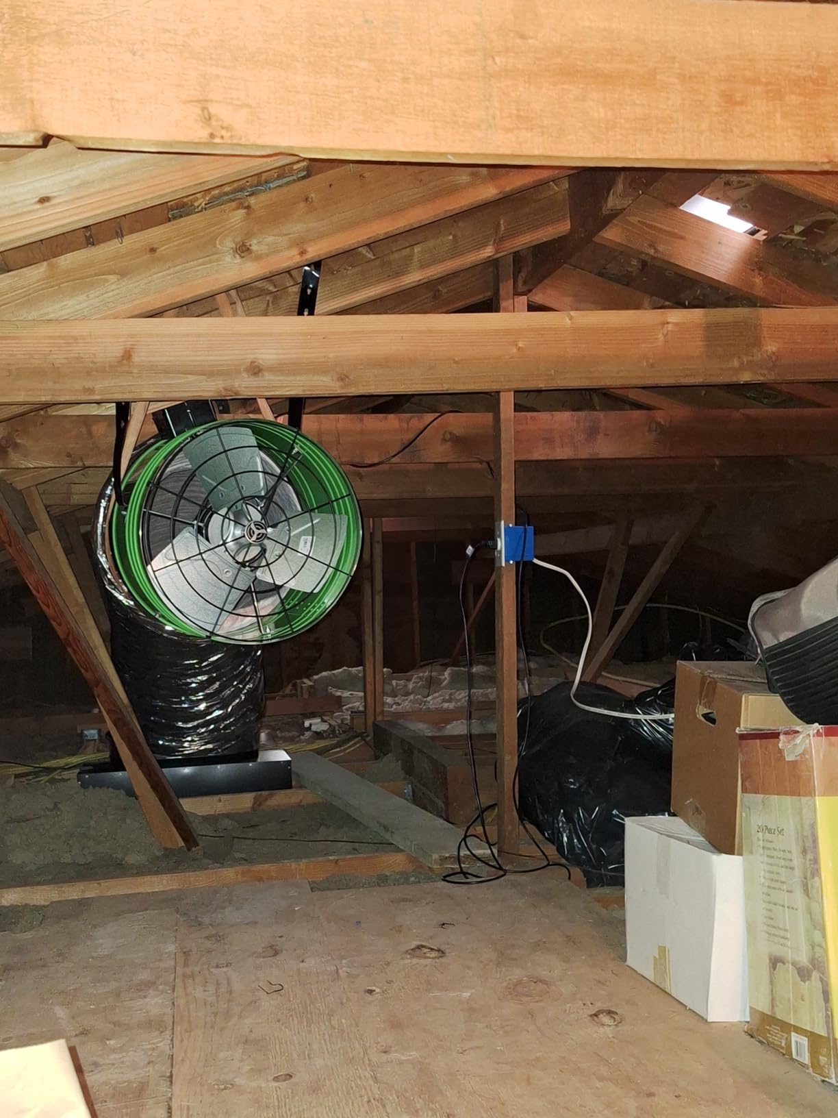 Quietcool QC ES-4700 RF Energy Saver Advanced Whole House Fan with Wireless Control - Up to 4195 CFM - As low as 75 watts - Two Speed - Covers up to 2,098 SQFT - 10 Year Warranty - Removable Grille customer photo 2