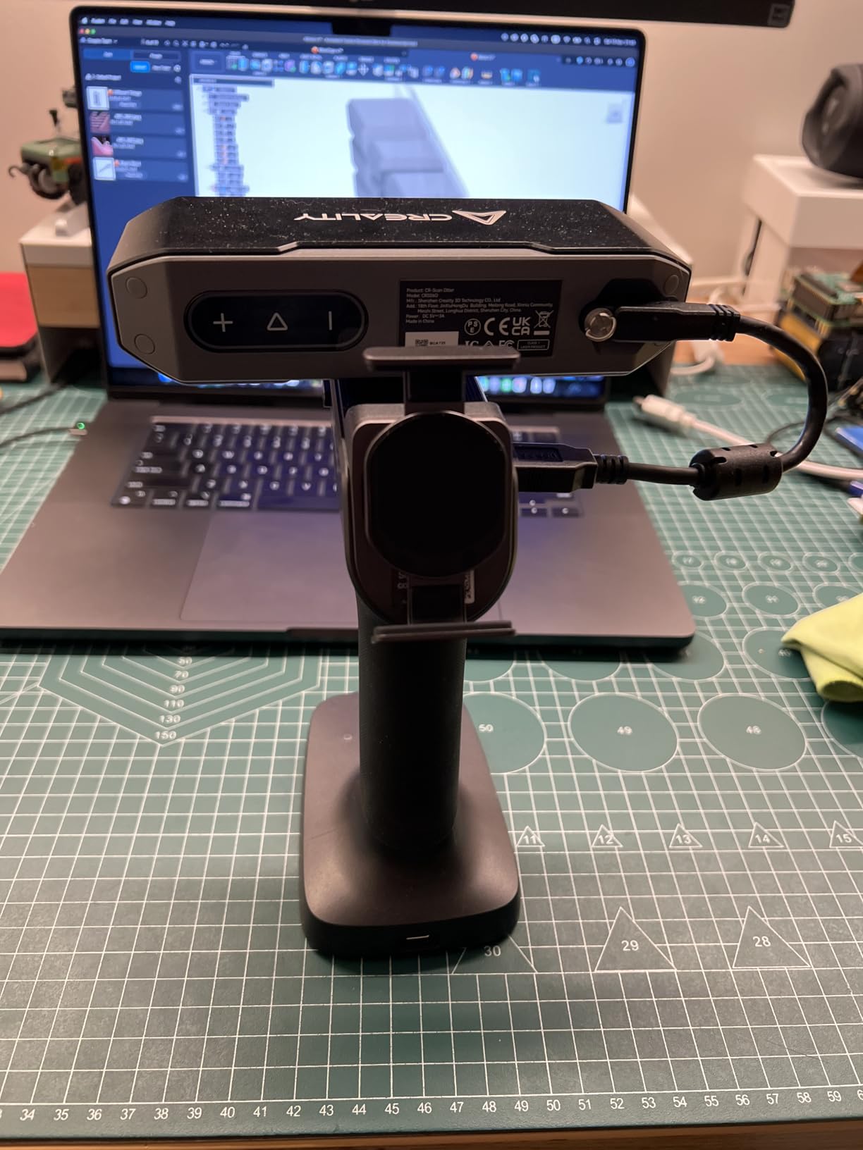 Creality CR-Scan Otter 3D Scanner for 3D Printing, Handheld 3D Printer Scanner with 4 Lens Stereo Vision 10-2000mm Range, Anti-Shake Tracking 24-Bit Full-Color for iOS Mac Windows Android customer photo 1