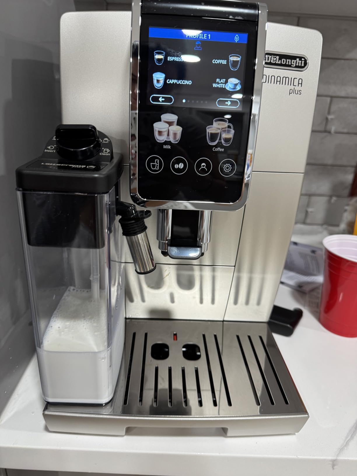 De'Longhi Dinamica Plus Fully Automatic Espresso Machine - Brew Personalized Coffee for up to 4 User Profiles, 24+ Recipes, Built in Grinder & Automatic Milk Steam Wand with 3 Frother Modes customer photo 1