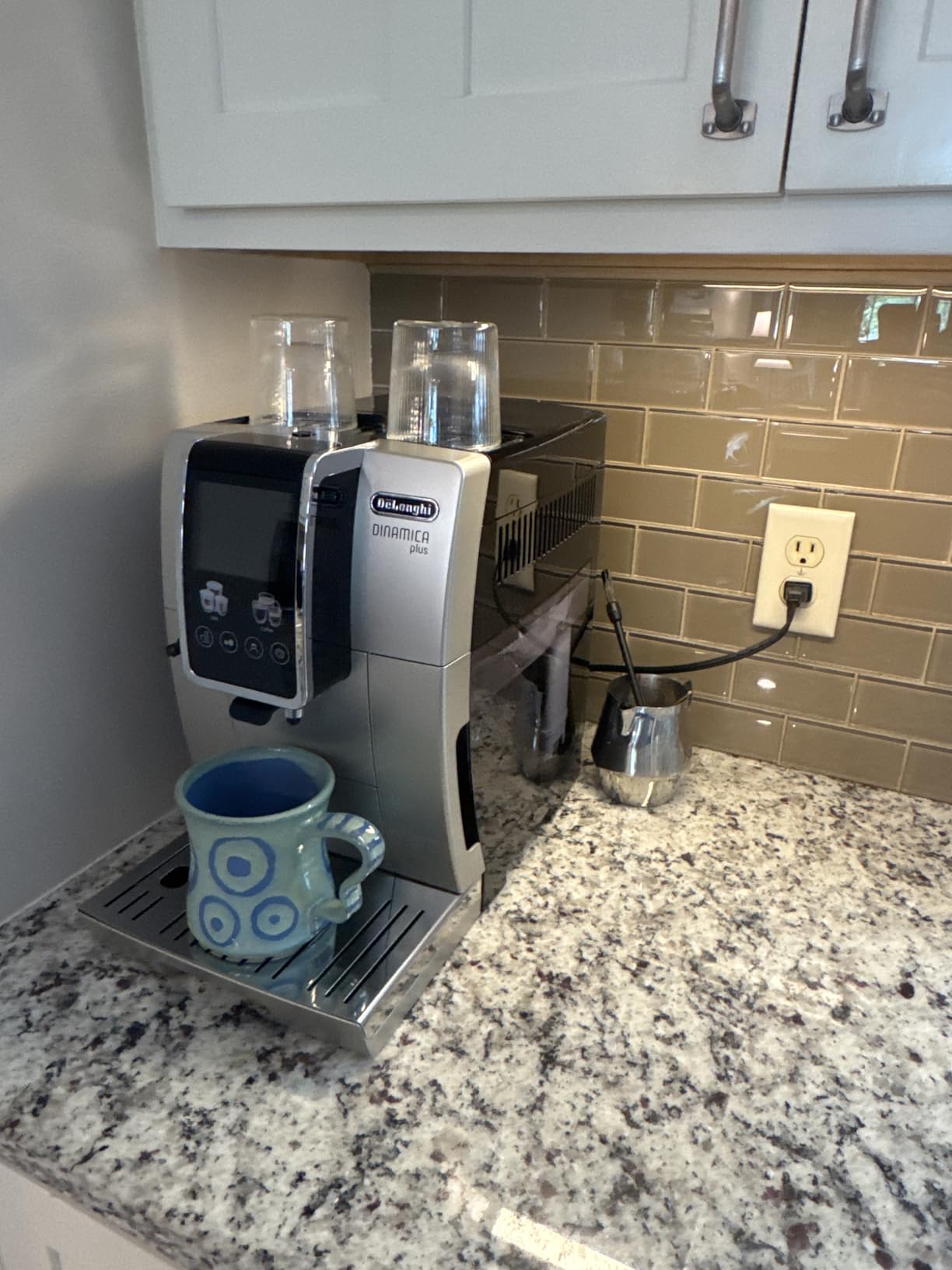 De'Longhi Dinamica Plus Fully Automatic Espresso Machine - Brew Personalized Coffee for up to 4 User Profiles, 24+ Recipes, Built in Grinder & Automatic Milk Steam Wand with 3 Frother Modes customer photo 2