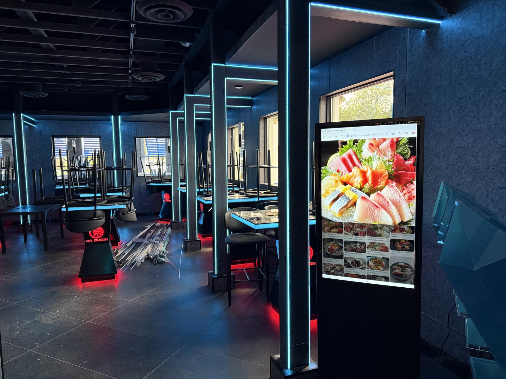 32/43/55/65 Inch Digital Signage Display, LCD Screen Advertising Display Kiosk Interactive Totem Floor Standing Auto AD Player with USB/HDMI/WiFi Android OS (32'' Touch Screen) customer photo 1