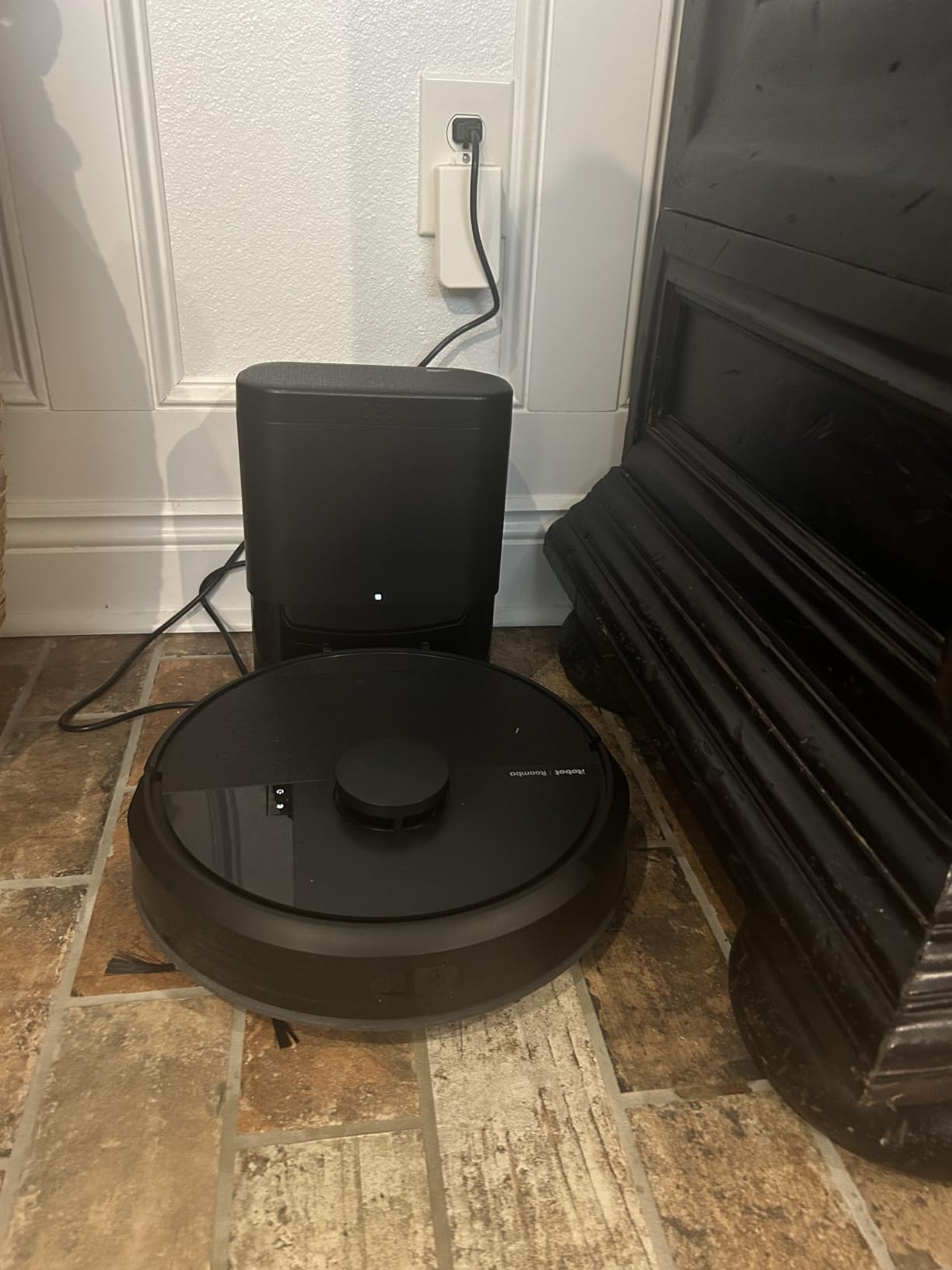 Roomba 105 Combo Robot Vacuum & Mop with AutoEmpty Dock - Self-Empties for 75 Days, Intense Power-Lifting Suction, LiDAR Navigation, Multiple Cleaning Modes, Avoids Mopping Carpet customer photo 1