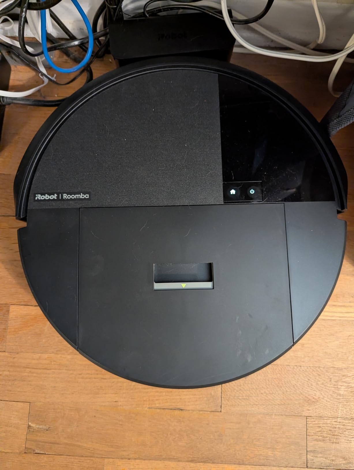 Roomba 205 DustCompactor Vac Robot Vacuum - Compacts Dirt Inside, No Emptying for 60 Days, Space Saving, No Dock Needed, Bagless, Intense Power-Lifting Suction, LiDAR Navigation, Multi-Surface customer photo 1