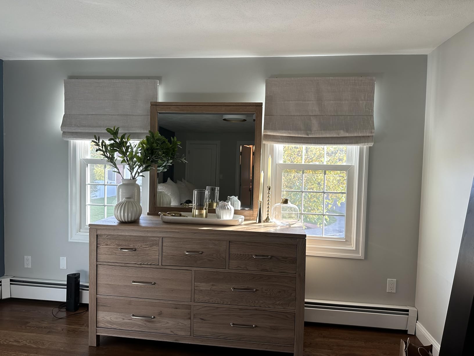 Madison Park Roman Shade, Blackout Blinds Thermal Insulated, 31x64 Linen | Cordless Roman Shades for Indoor Windows, Privacy Linen Textured Window Treatment for Living Room, Inside/Outside Mount customer photo 2