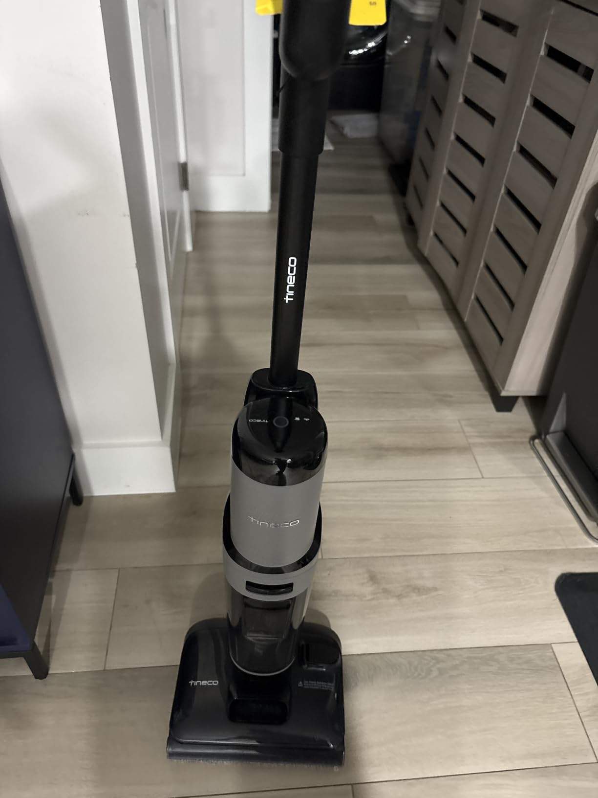 Tineco Floor ONE i5 Stretch Wet Dry Vacuum Cleaner, Vacuum & Mop in One Step, 20kpa Powerful Suction, 180° Lay-Flat Design, Anti-Tangle Design, Dual-Sided Edge Cleaning, Up to 30* Minutes Runtime customer photo 1