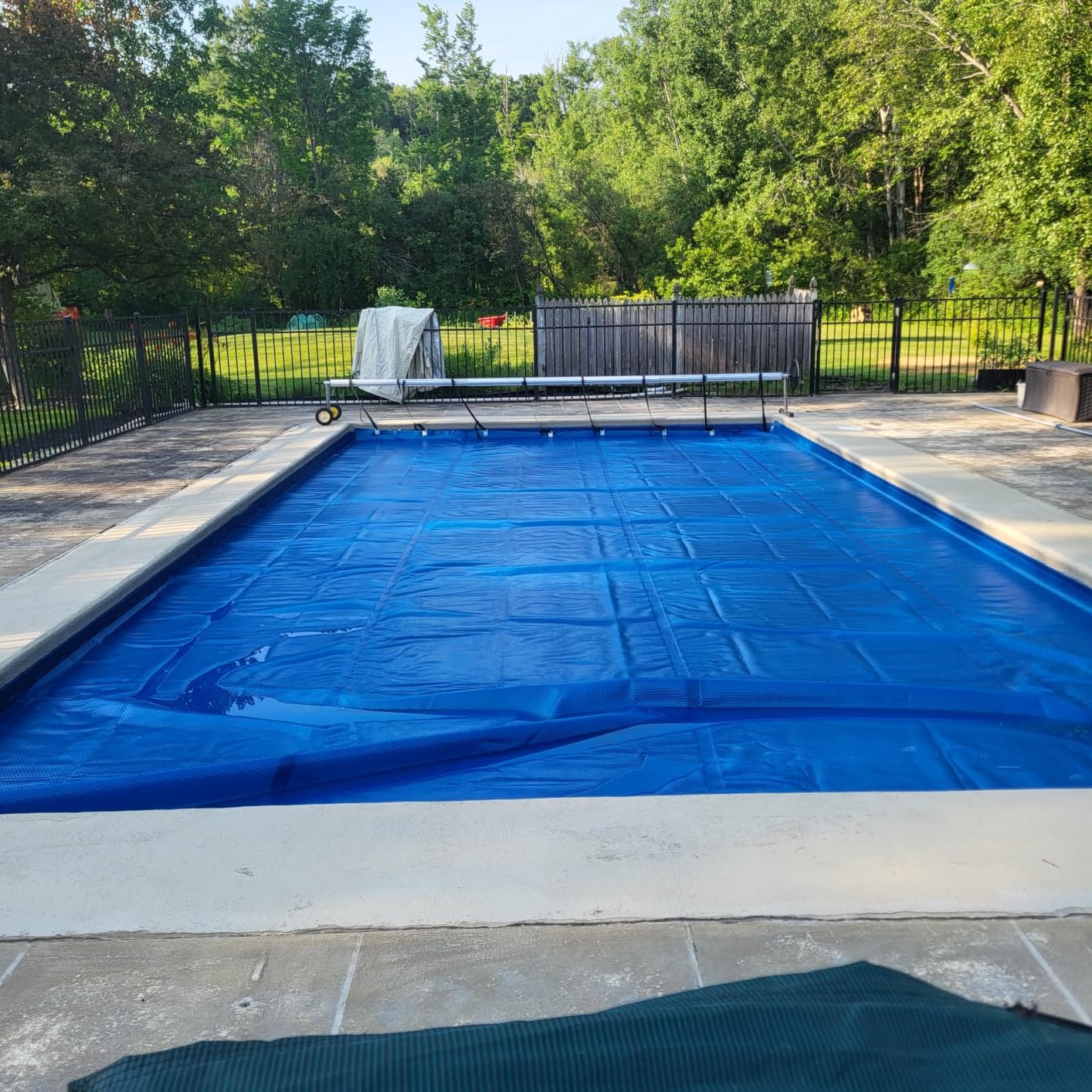 Real Relax 16 mil Solar Pool Cover, 16 x 32 ft Rectangle Bubble Blanket | Heat Trapping Solar Blanket, Durable Material for Inground & Above Ground Swimming Pools, Blue customer photo 1