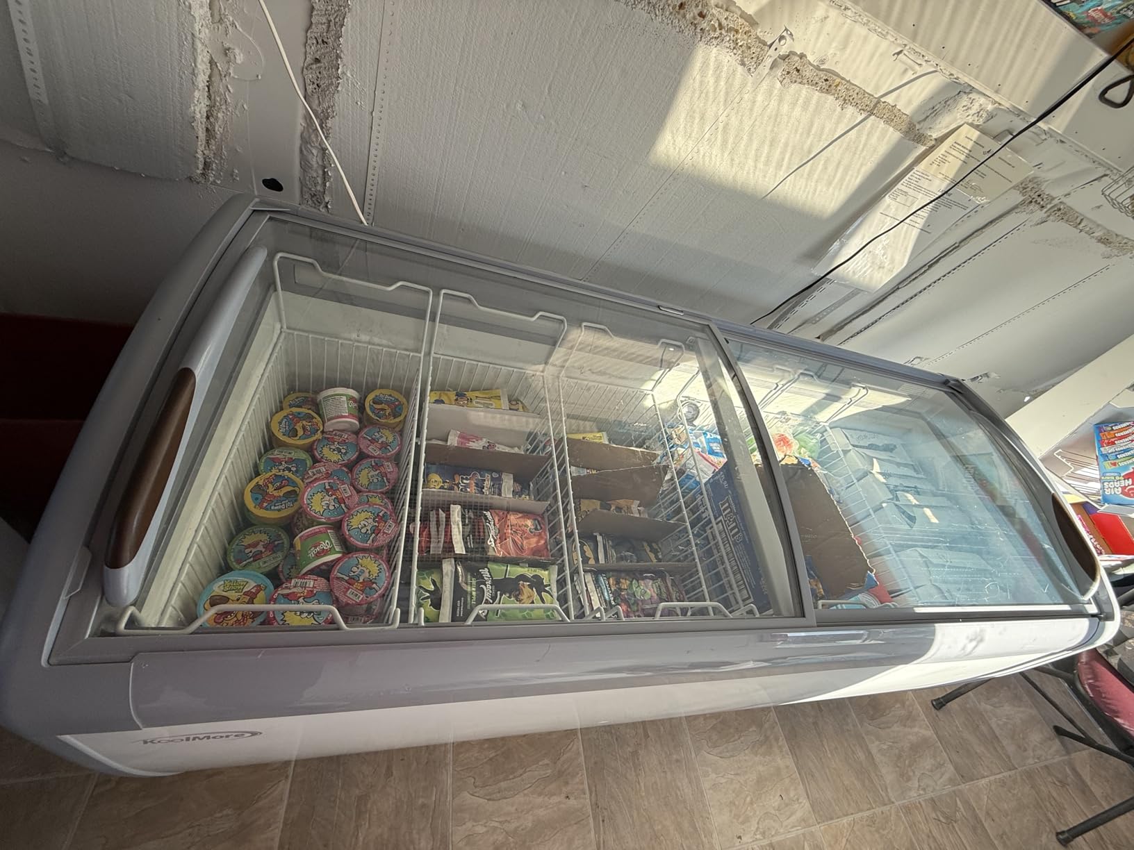 KoolMore 33 in. Flat-Top Ice Cream Display Freezer, 7 Cu. Ft. Commercial Chest Freezer with Sliding Glass Doors, ETL Listed in White customer photo 2