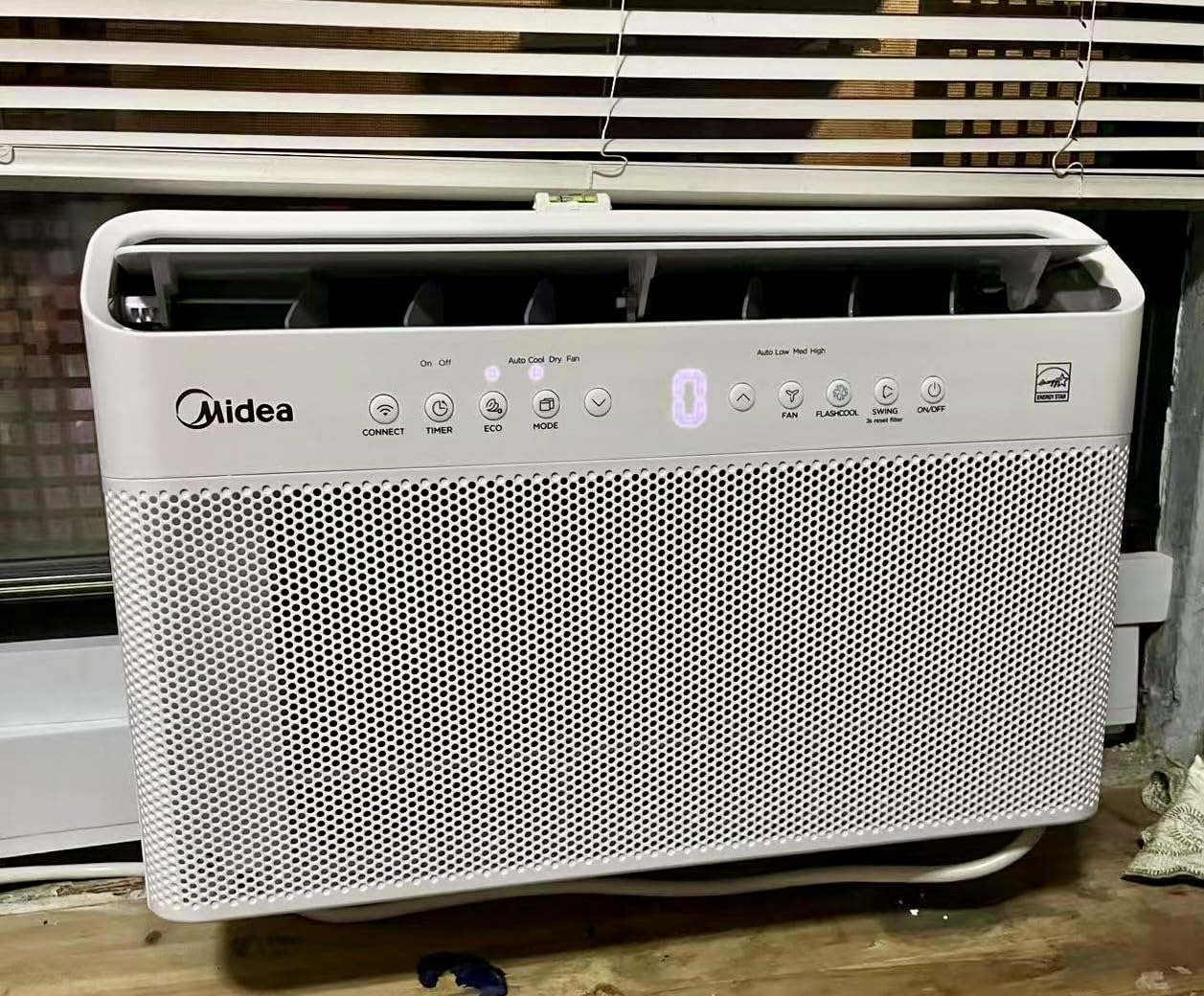 Midea 10,000 BTU U Shaped Smart Inverter Window Air Conditioner - Cools 450 Sq Ft, Ultra Quiet with Open Window Flexibility - Alexa/Google Assistant Compatible - 35% Energy Savings, Remote (Updated) customer photo 2