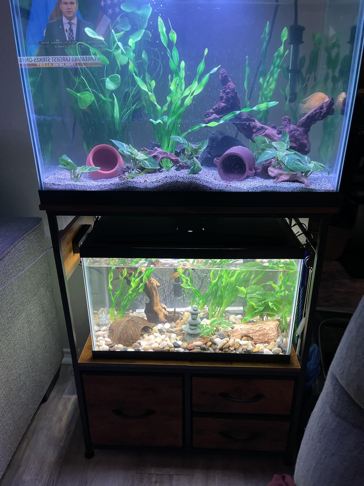 Heybly 20-29 Gal Fish Tank Stand with Drawer, Power Outlet,330lbs HAS001BK customer photo 2