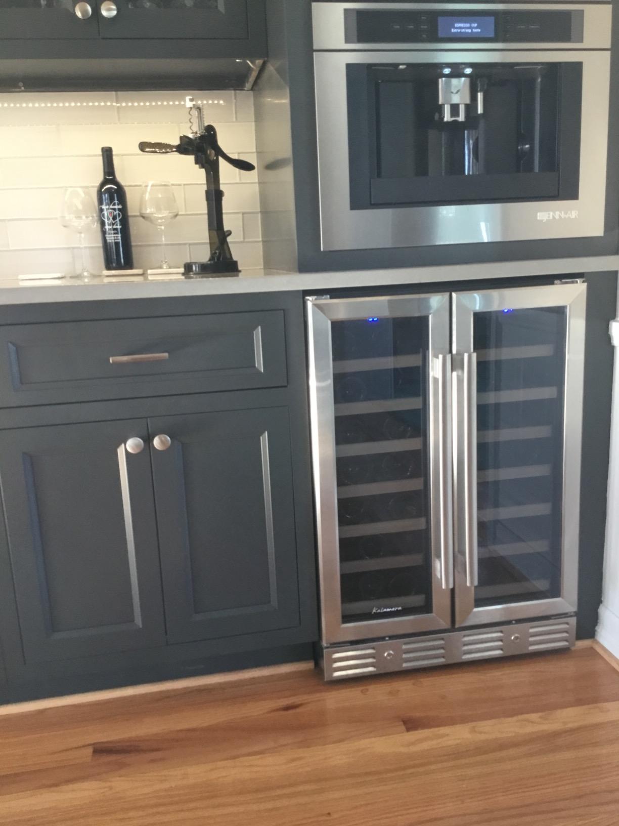 Kalamera Mini Fridge 24 Inch Undercounter Beverage and Wine Cooler | Built-in or Freestanding Beverage Refrigerator - 118 Cans & 15 Bottles Capacity with LED Light Glass Door customer photo 1