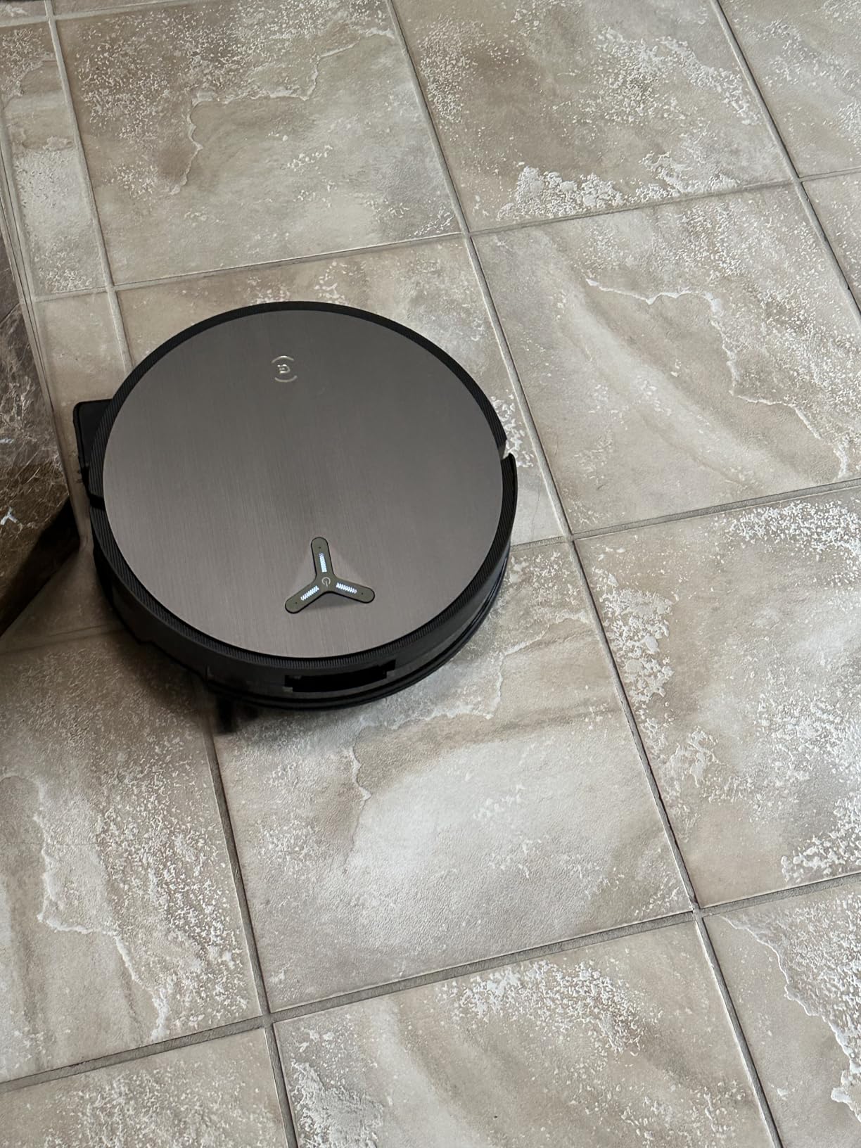 DEEBOT X11 OMNICYCLONE Robot Vacuum and Mop, PowerBoost Charging | 19500Pa BLAST Suction, 60-Day Bagless Station, TrueEdge Instant Self-Washing Roller, ZeroTangle for Pet Hair, AI Navigation customer photo 1
