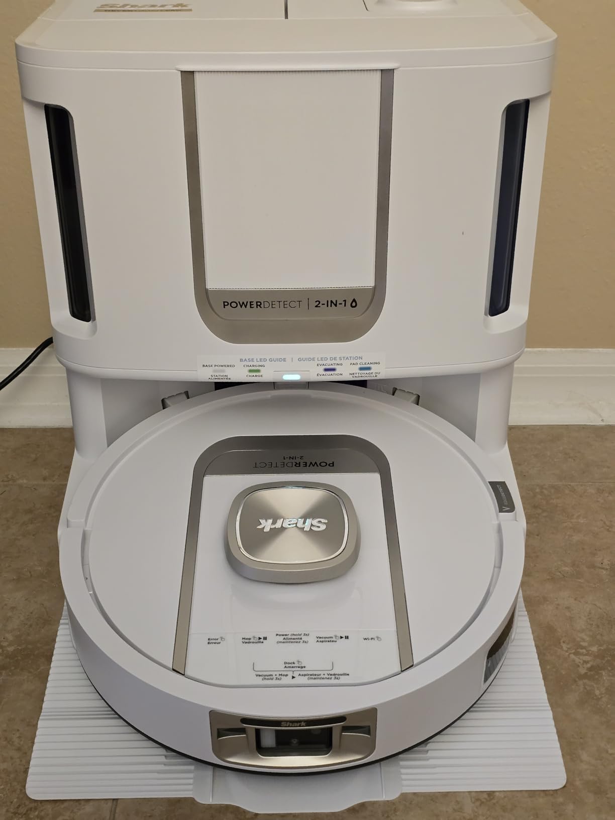 Shark PowerDetect ThermaCharged NeverTouch Pro Robot Vacuum, Black RV2920XE | 6 PowerDetect Technologies, NeverStuck Charged, Heated NeverTouch Pro Base (185°F Wash/175°F Dry, Self-Empty), 360° LiDAR customer photo 1