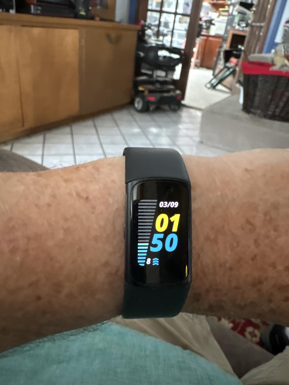 Fitbit Charge 6 Fitness Tracker (Bundle) - Black/Obsidian - Heart Rate, GPS, Sleep & Stress Tracking + Fast Charger, & Cleaning Cloth (Black) customer photo 2