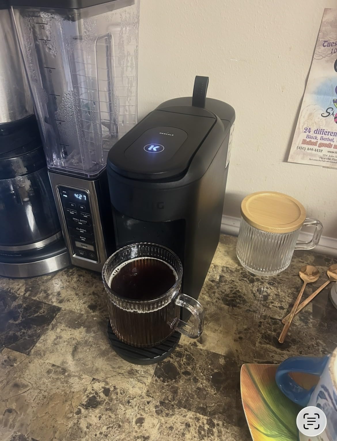 K-Mini Mate Single Serve K-Cup Pod Coffee Maker, Brews Up to 12 oz Cup, Compact Portable Coffee Machine for Small Spaces, Great for Dorms & Offices, Black customer photo 1