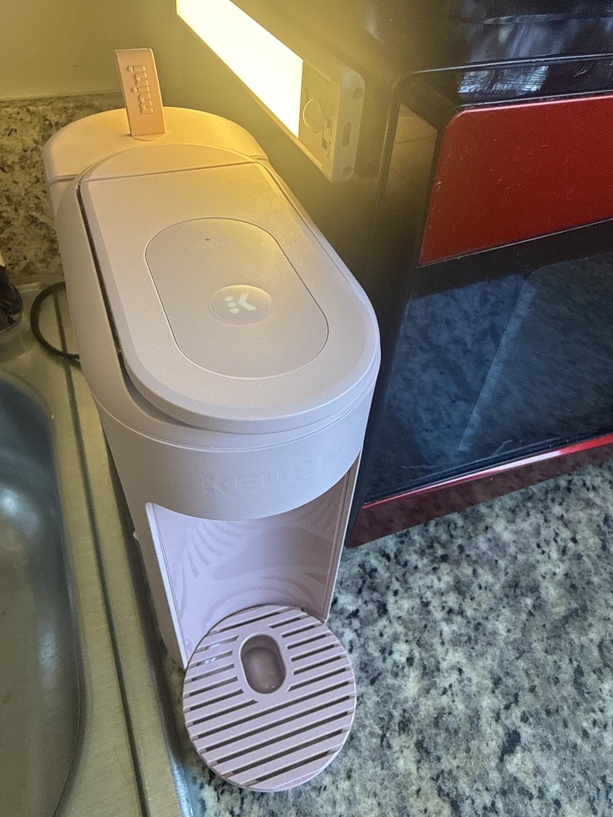 K-Mini Mate Single Serve K-Cup Pod Coffee Maker, Brews Up to 12 oz Cup, Compact Portable Coffee Machine for Small Spaces, Great for Dorms & Offices, Black customer photo 2