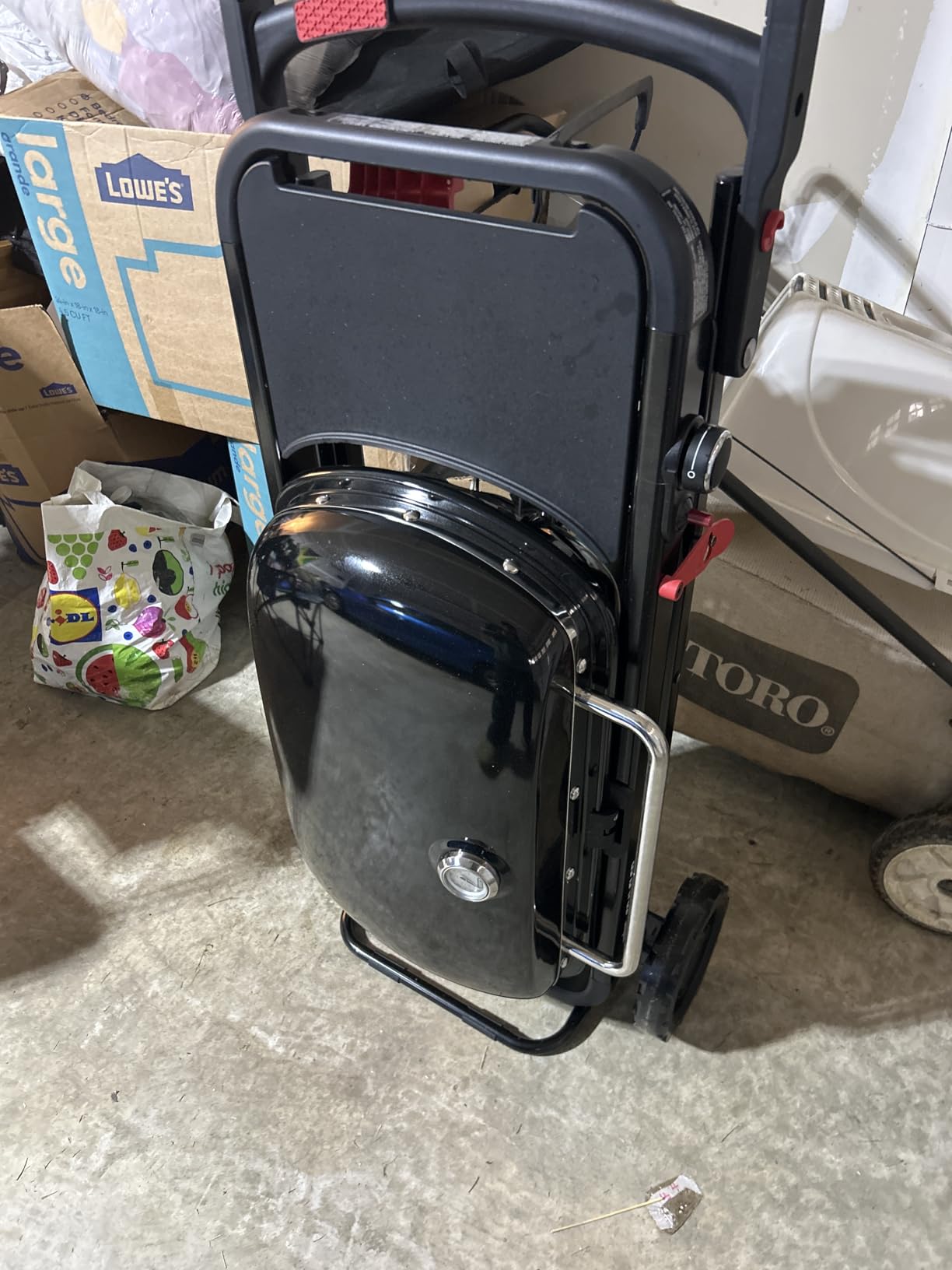 Weber Traveler Compact Portable Gas Grill, Propane customer photo 1