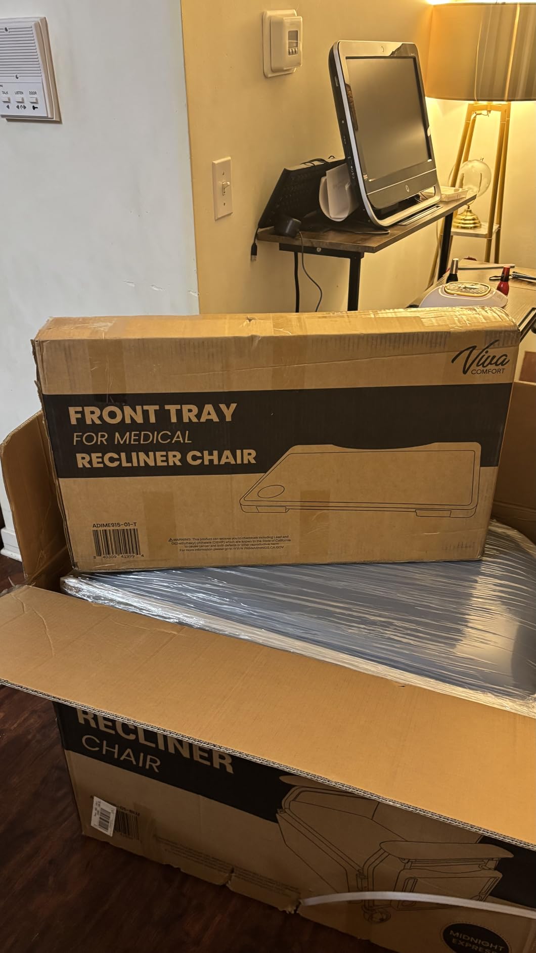 VivaComfort Bariatric Geri Chair with Front Tray, 500 lbs Capacity Recliner on Wheels customer photo 1