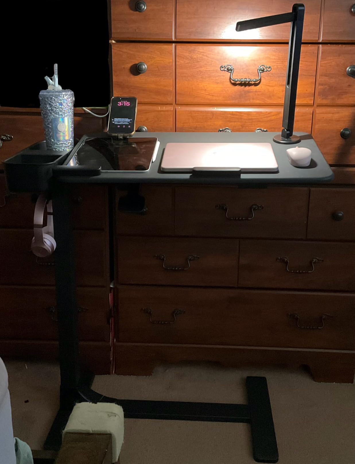 SAIJI Magnetic Height and 360° Angle Adjustable Overbed Bedside Table Tray, Lengthened Over Bed Desk with Wheels, Portable Rolling Laptop Standing Desk Mobile Bed Side Tables with Laptop Stopper customer photo 1