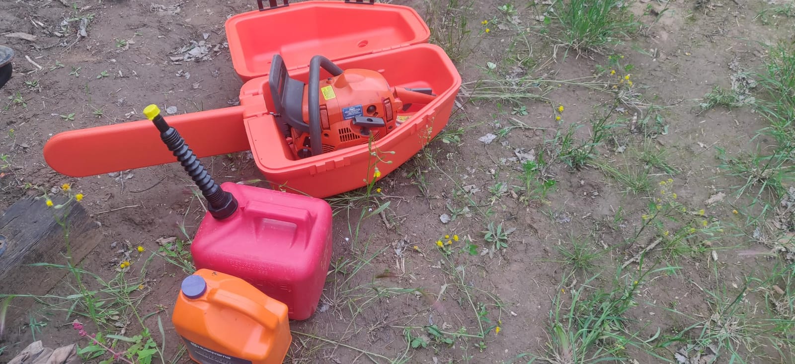 Husqvarna 445S Gas Chainsaw, 18 Inch, 50-cc 3-HP X-Torq Engine, Smart Start, Automatic Oiler customer photo 2