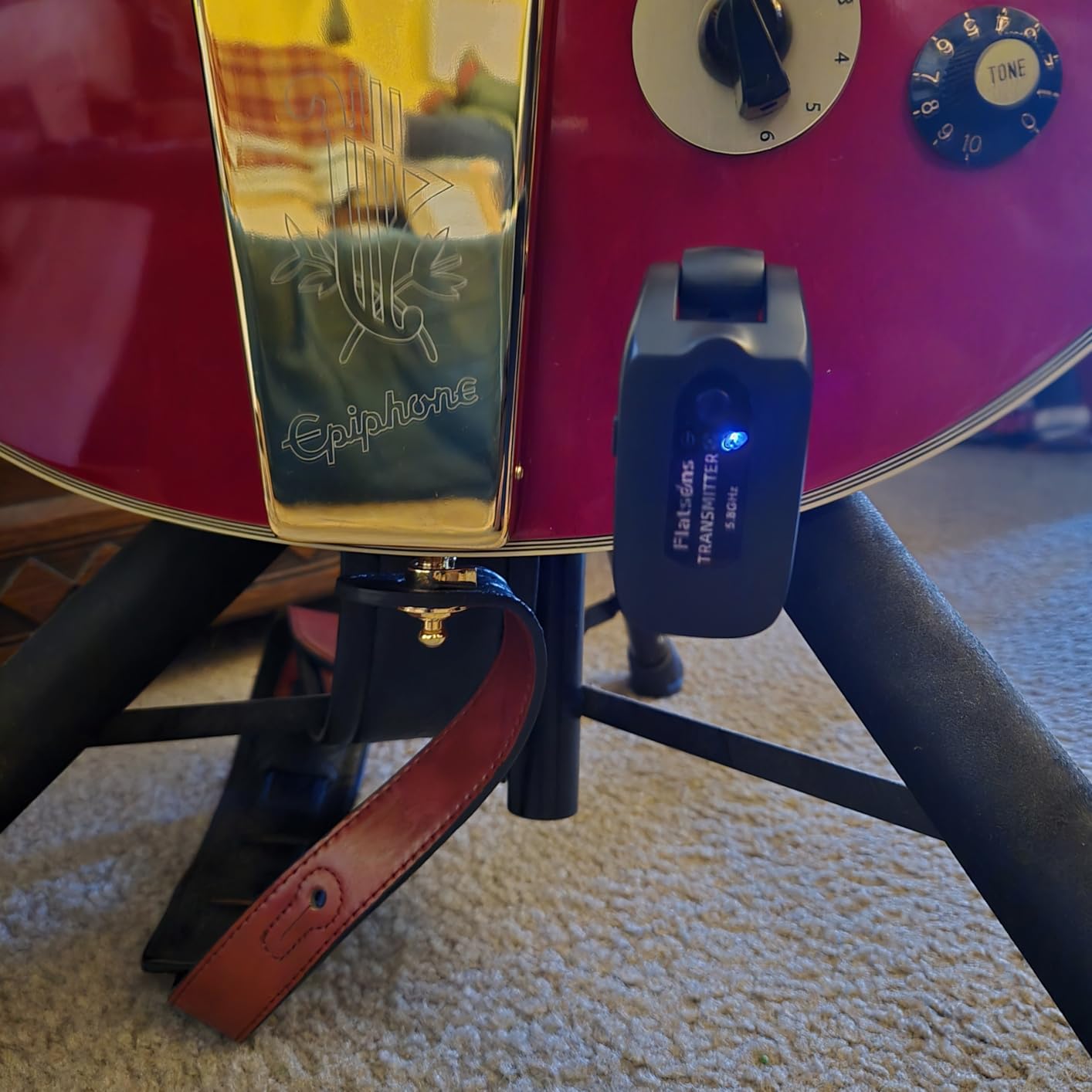 Flatsons 5.8GHz Wireless Guitar System - Low Latency, 100ft Range, 6H+ Battery | Wireless Guitar Transmitter Receiver w/ 7 Channels, 270° Rotatable Plug, Anti-Interference for Electric Guitar Bass (TR-U2) customer photo 2