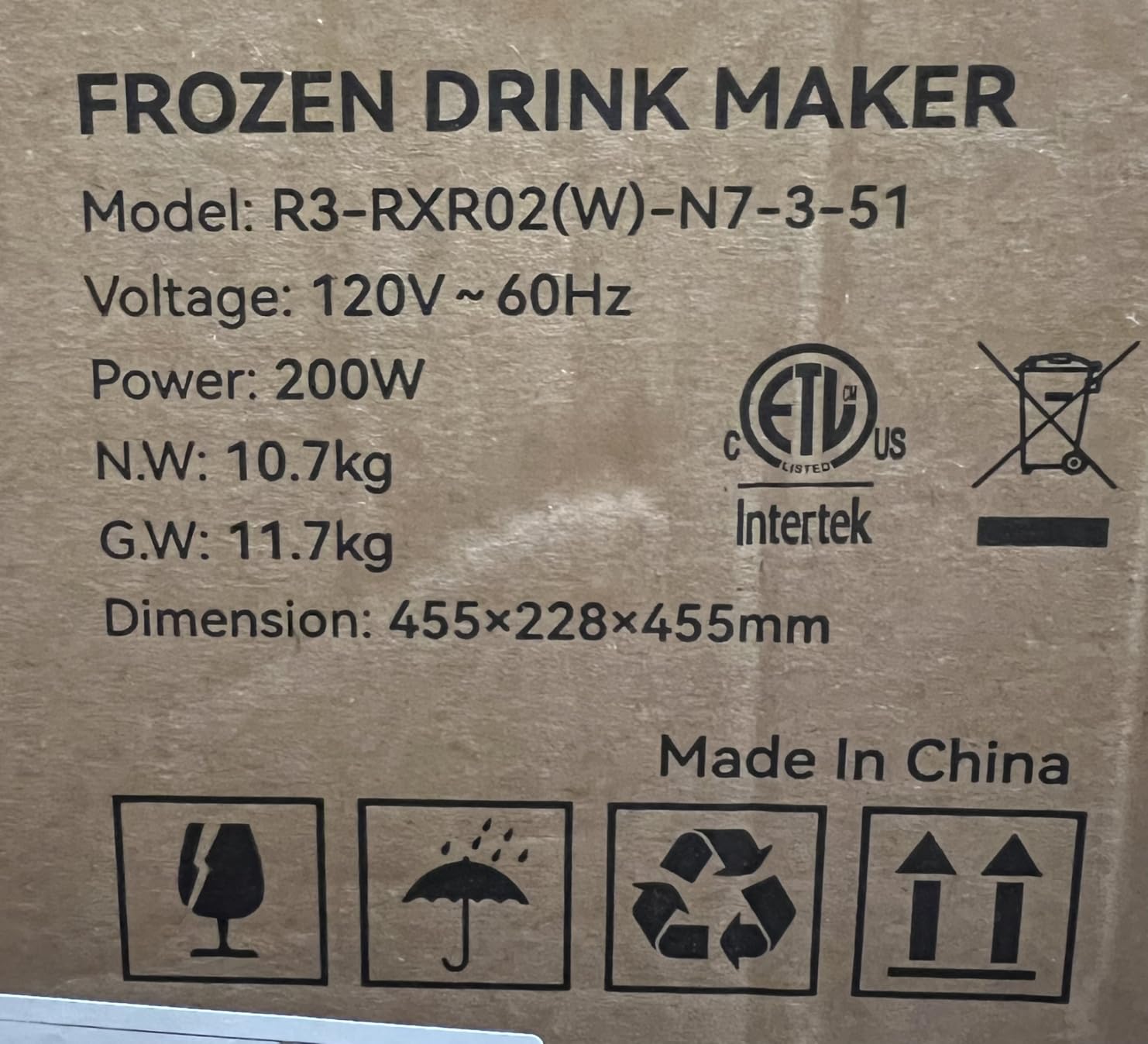 68oz No-Ice Slushie Machine, 6 Presets, Self-Clean, Black | Smooth frozen drinks for family nights, BBQs and home bars; adjustable texture works for kids' slush, margaritas and coffee. customer photo 2