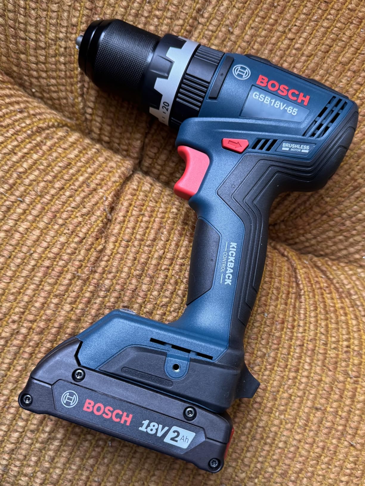 Bosch GXL18V-241B22 18V 2-Tool Combo Kit - Includes 1/2 In. Hammer Drill/Driver, 2-in-1 Impact Driver/Wrench, (2) 2 Ah Batteries, Charger, Belt Clips, and Carrying Bag customer photo 1