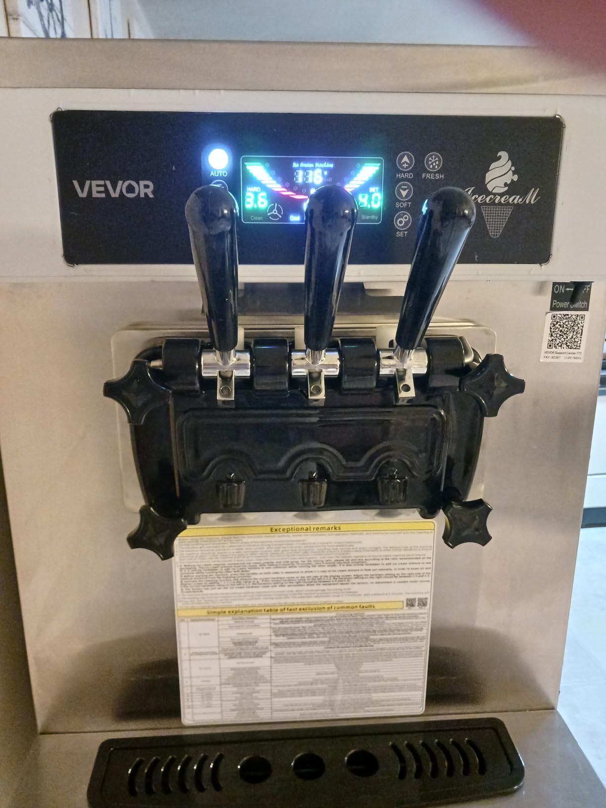 VEVOR Commercial Ice Cream Machine, 20-28L/H Yield, 2200W 3-Flavor Countertop Soft Serve Ice Cream Maker with 2 x 6L Hoppers & Hopper Agitation, Pre-Cooling Self-Cleaning for Snack Dessert Shops customer photo 2