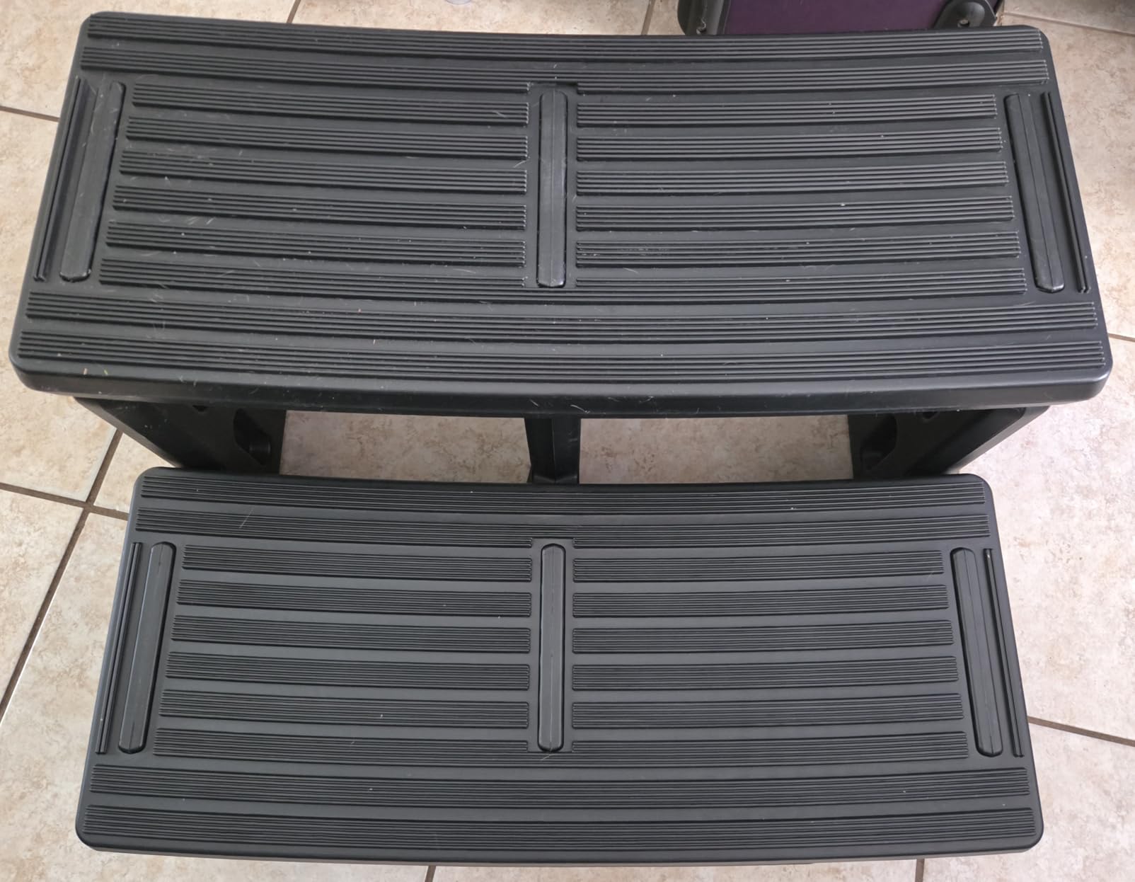 Hot Tub Steps 3-Leg Support, UV Resistant Spa Stairs with Snap Assembly - 330lbs Heavy Duty HDPE Frame, Non-Slip Tread customer photo 2