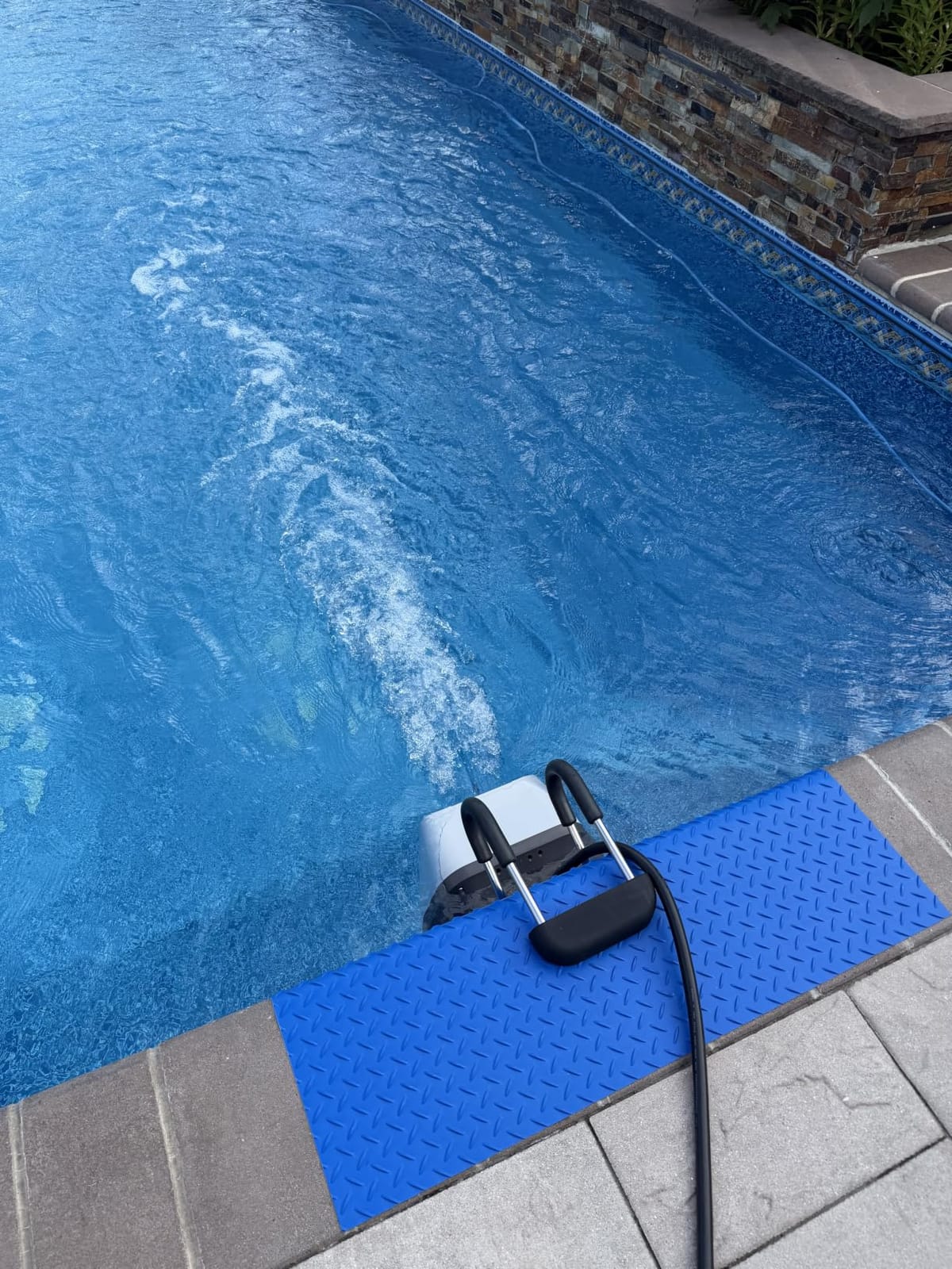 iGarden Swim Jet X AIR: Portable 5-Gear App Control Swim Machine (2.5h Max) | Swim Current Machine | Best-in-Class Water Flow | 30-Day Returns | 2 Year Warranty | 1-Min Setup | Universal Pool Fit customer photo 1