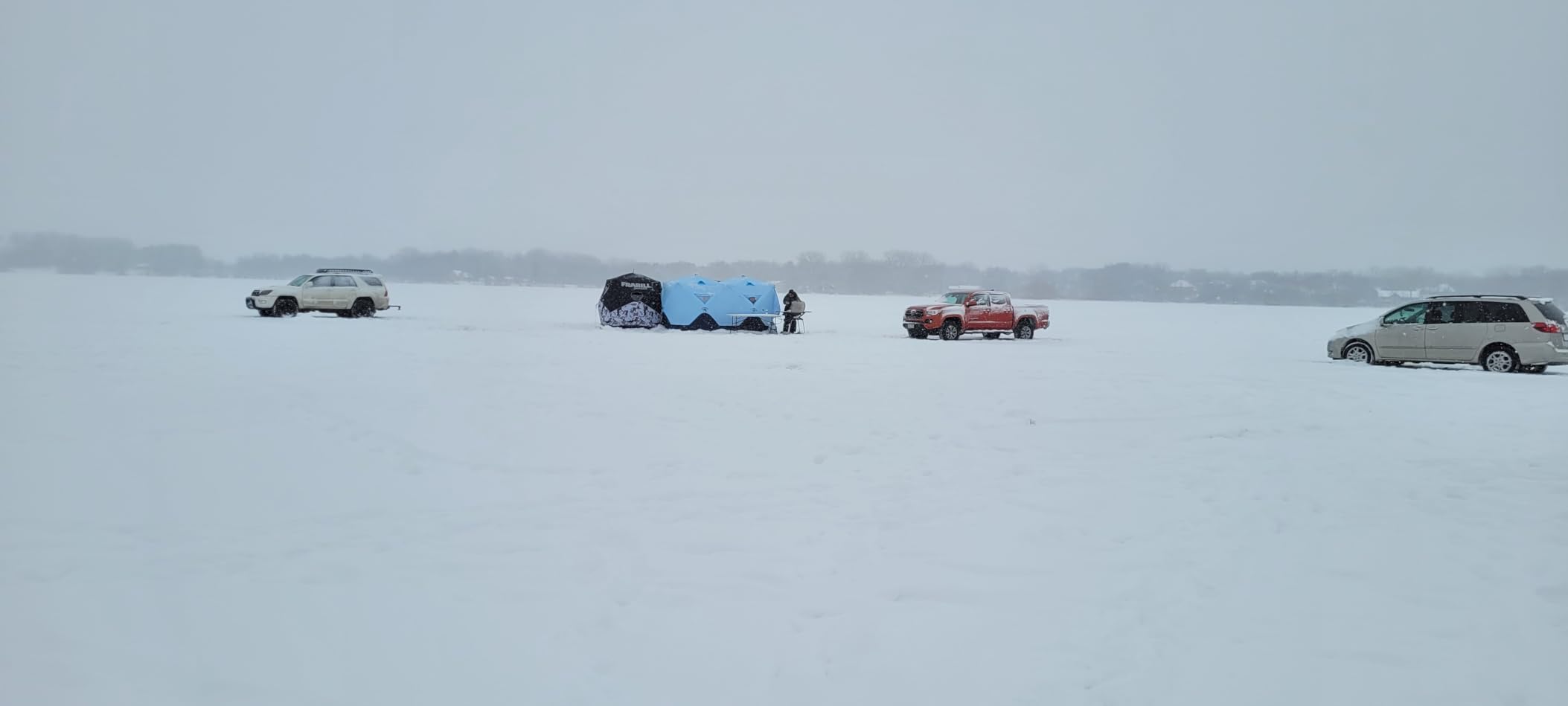 Outsunny 2/4/8 Person Pop-up Insulated Ice Fishing Tent | Portable Ice Fishing Shelter, Ice Shanty, 2 Doors, Carrying Bag customer photo 2