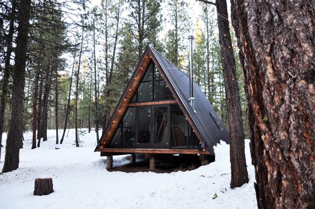 Cabins & Cottages, Revised & Expanded Edition: The Basics of Building a Getaway Retreat for Hunting, Camping, and Rustic Living (Fox Chapel Publishing) Complete Instructions for A-Frame & Log Cabins customer photo 2