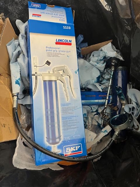Lincoln 1133 Pistol Grip Grease Gun with 18