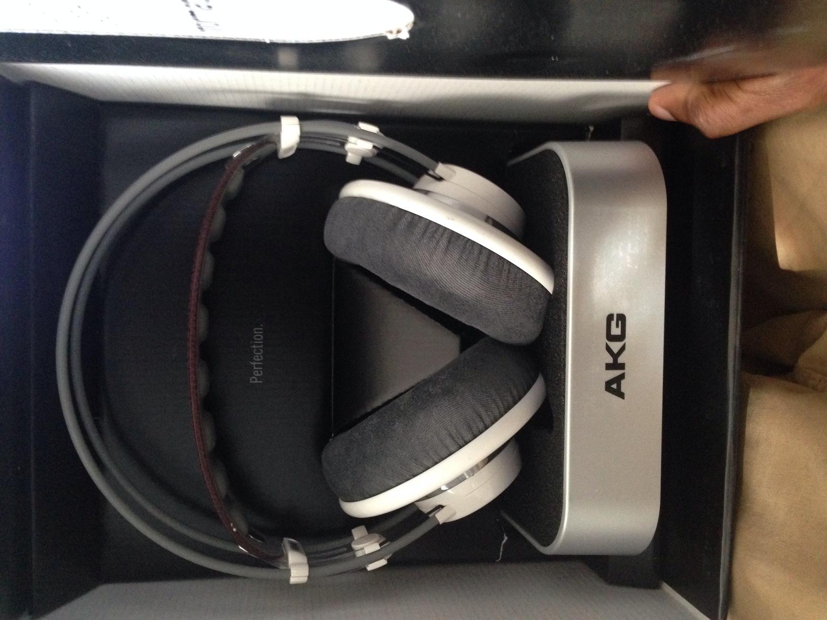 AKG K 701 Ultra Reference Class Stereo Headphone Level 1 customer photo 2