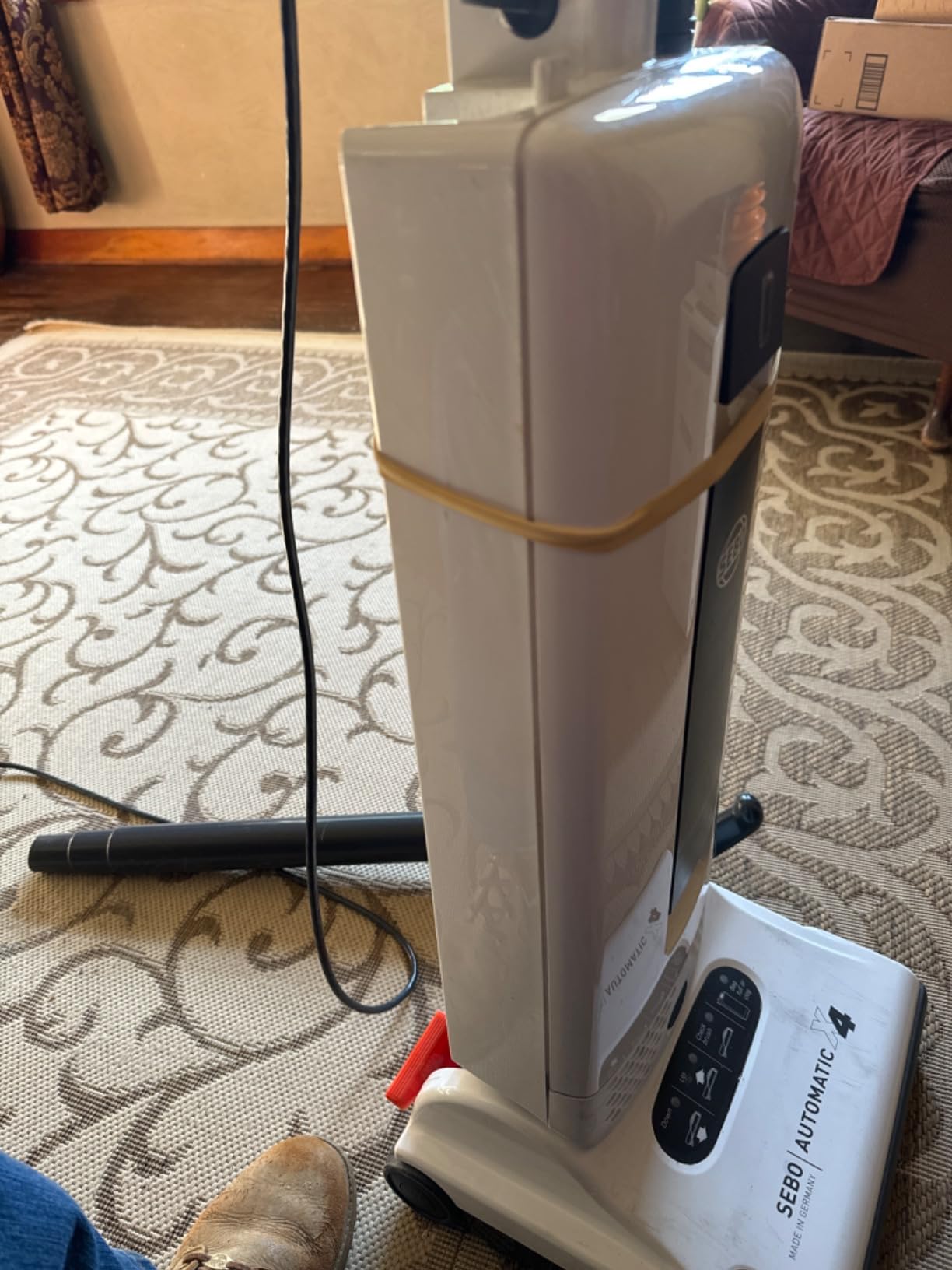Sebo Automatic X4 Upright Vacuum Cleaner customer photo 1