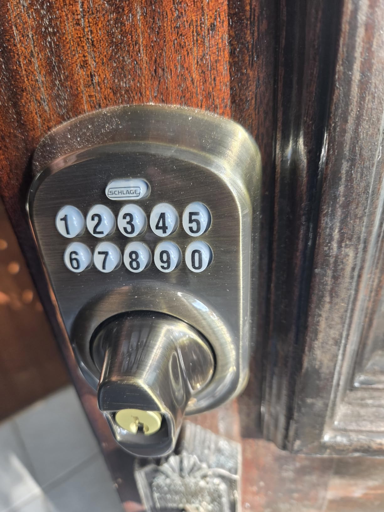 Schlage Electronic Keypad Deadbolt Lock, Camelot Trim, Satin Nickel customer photo 1