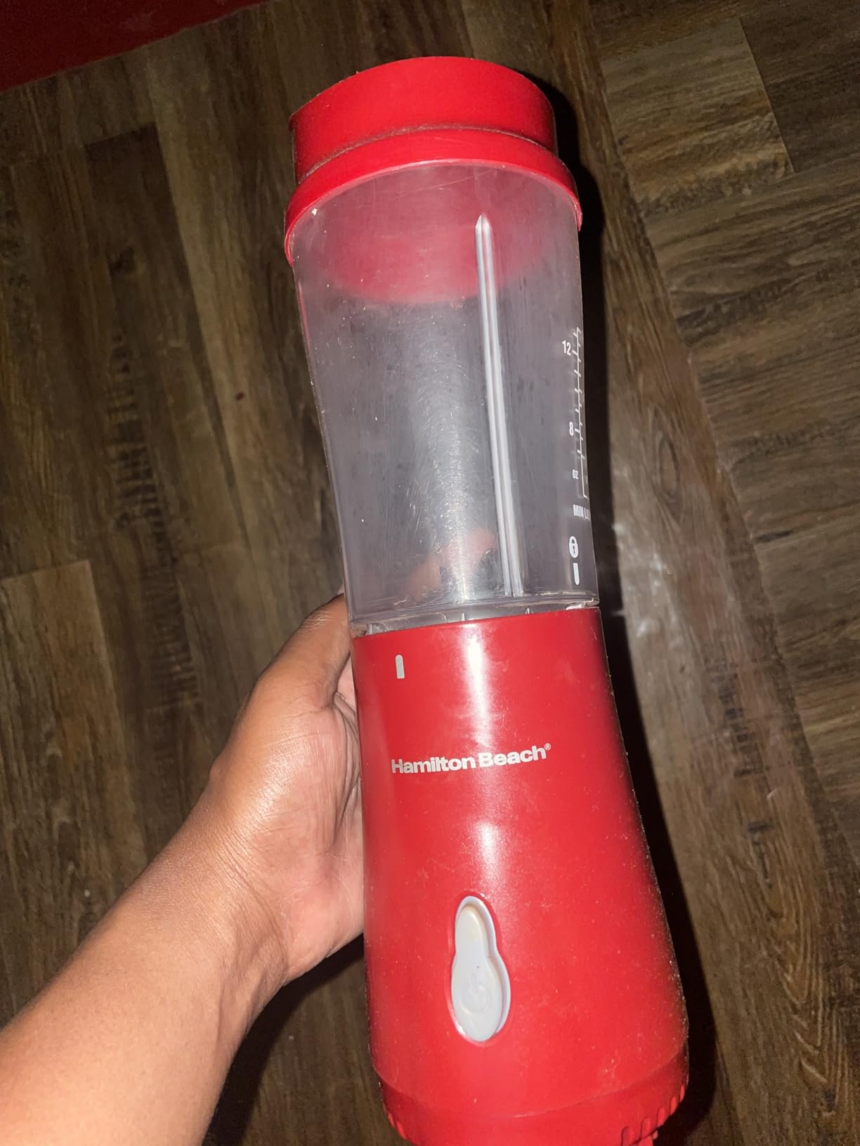 Hamilton Beach Portable Blender for Shakes and Smoothies, 14 Oz BPA Free Travel Cup & Lid, Durable Stainless Steel Blades, Personal Smoothie Blender, Red (51101RV) customer photo 2