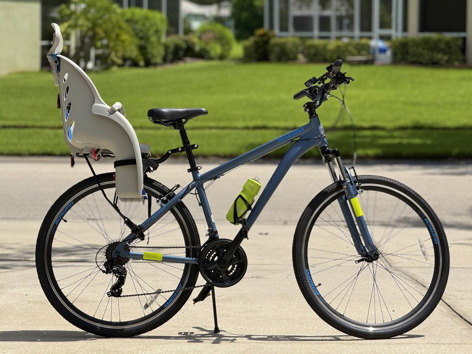 Schwinn Deluxe Child Bike Carrier, Seats one Kid Ages 1+, Frame Mount, Adjustable Safety Harness, Quick Release Design, Comfortable Padding, Rear-Mounted Child Bike Seat for Toddler customer photo 2