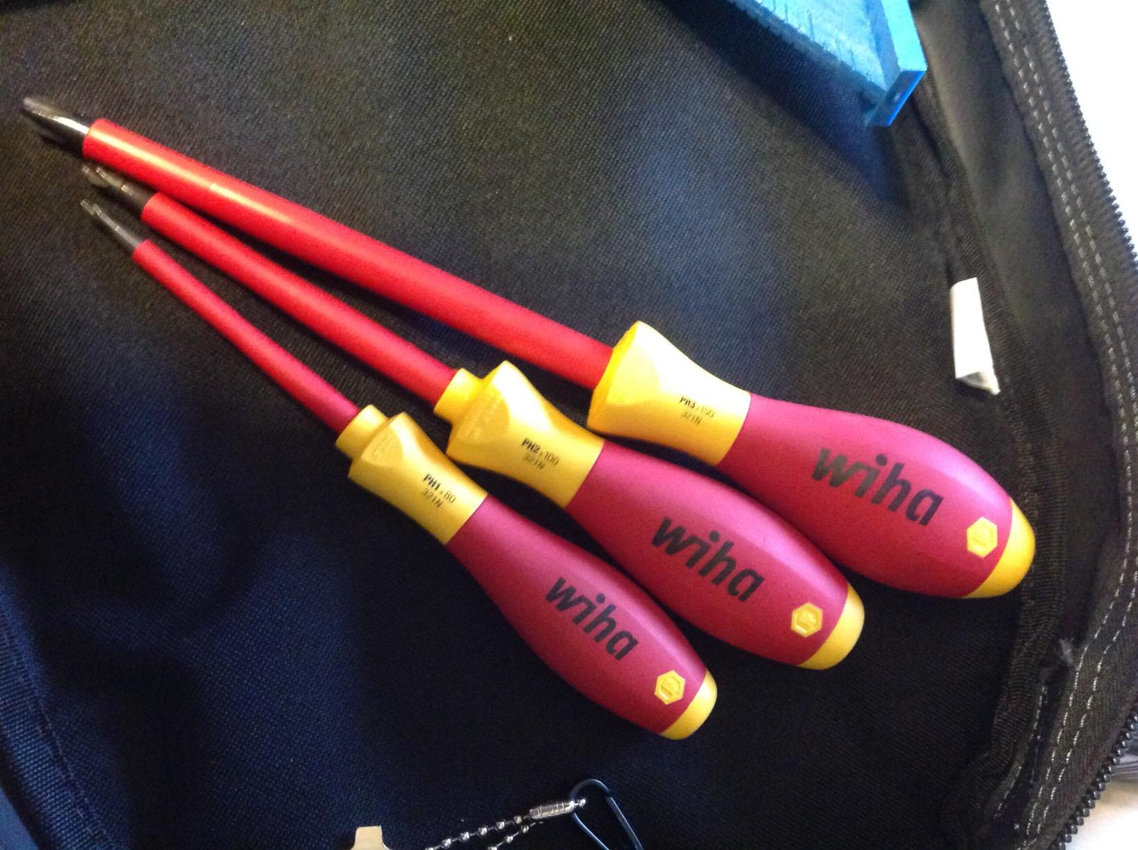 Wiha 32092 Insulated Screwdriver Set, 6-Piece 1000V Electrician Tool Kit customer photo 1
