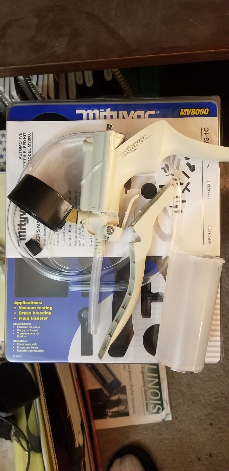 Mityvac MV8000 Automotive Tune-up and Brake Bleeder Kit, Selectline Hand Pump (MV8010), One Finger Vacuum Release, Ergonomic Design, Gearless Diaphragm Gauge, 4.5oz Fluid Reservoir, 4 Tapered Adapters customer photo 1