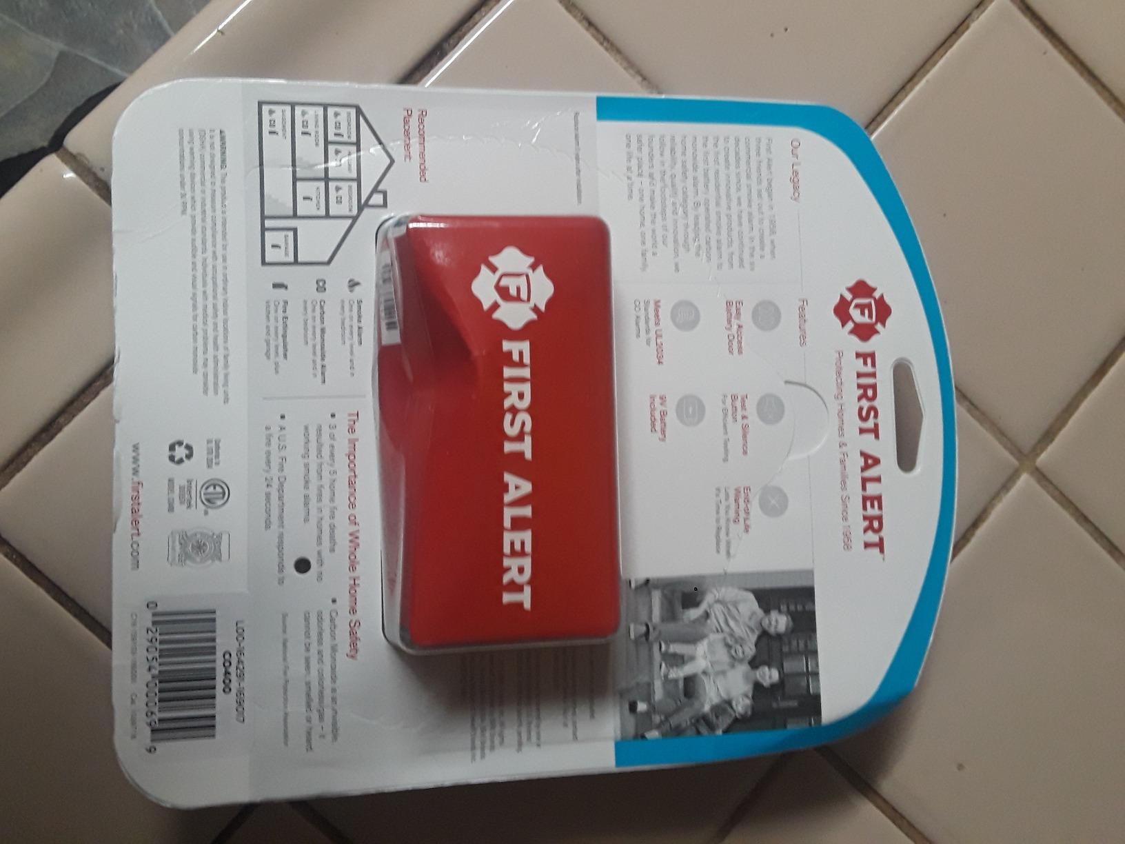 First Alert CO400 Carbon Monoxide (CO) Detector, Battery Operated Alarm, 2-Pack customer photo 1