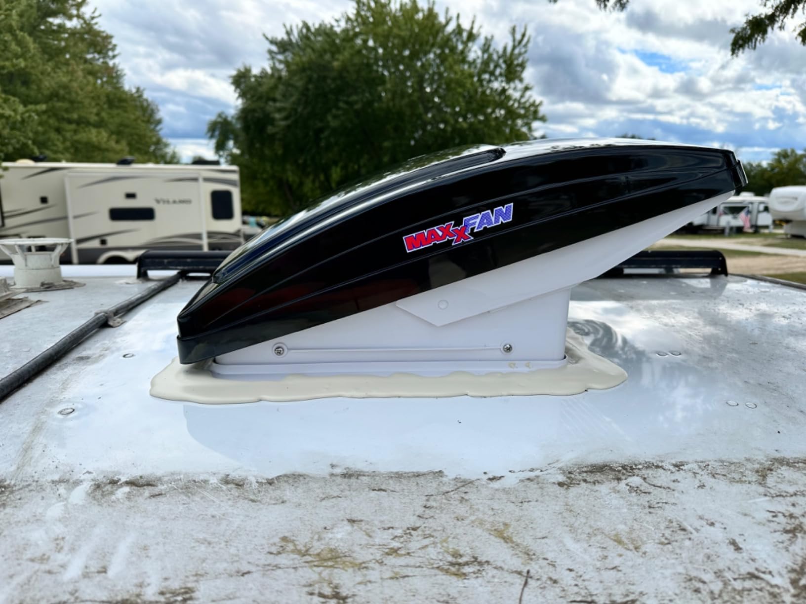 MAXXAIR Maxxfan Deluxe Vent, Fan and Vent Cover All in One - Powerful 10-Speed Reversible Fan with Thermostat, Built-in Rain Cover, Remote Control, Intake & Exhaust Fan, Smoke (00-07500K) customer photo 2