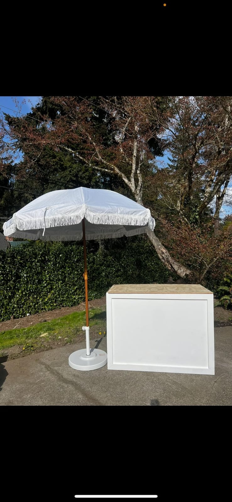 California Umbrella 50 lbs. Round Concrete Weighted Powdercoated Steel Umbrella Base, Black Frame, One Size , CFMT160-Black customer photo 2