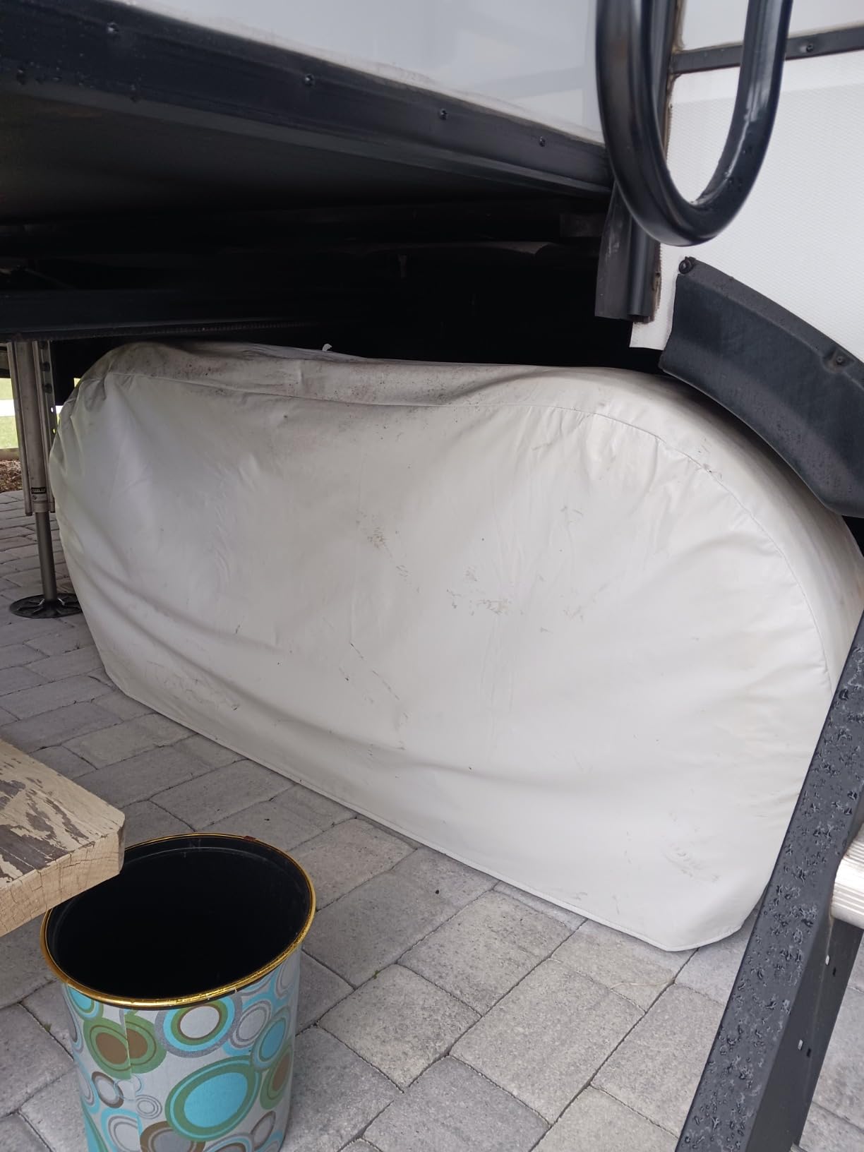 ADCO 3923 White Double Axle Tyre Gard Wheel Cover, 27 Inch to 29 Inch, White customer photo 1