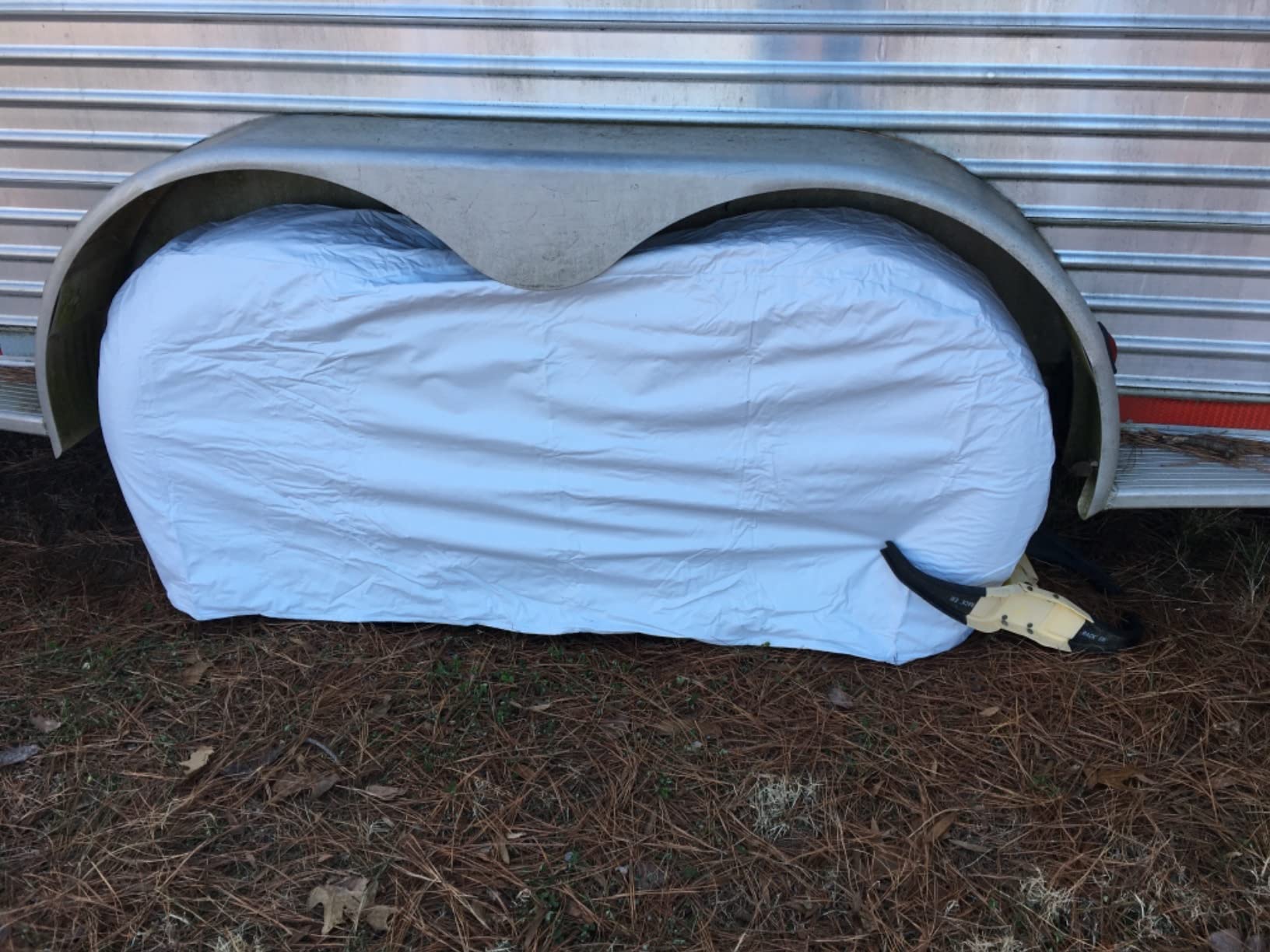 ADCO 3923 White Double Axle Tyre Gard Wheel Cover, 27 Inch to 29 Inch, White customer photo 2