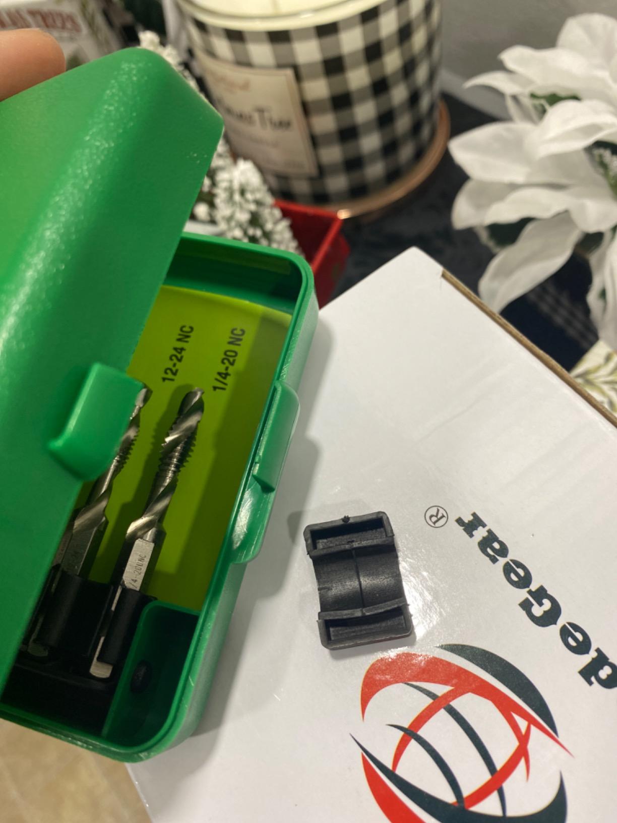Greenlee DTAPKIT Drill/Tap Kit for Metal, One-Step Drilling, Tapping, and Deburring/Countersinking Set with Quick Change Adaptor, 6-32 to 1/4-20 customer photo 1
